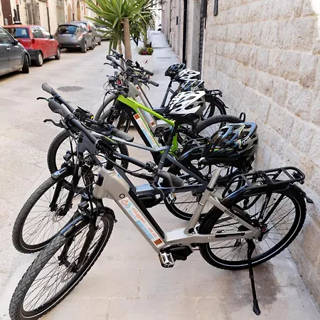 Albergabici La Cattedrale بيت ضيافة *